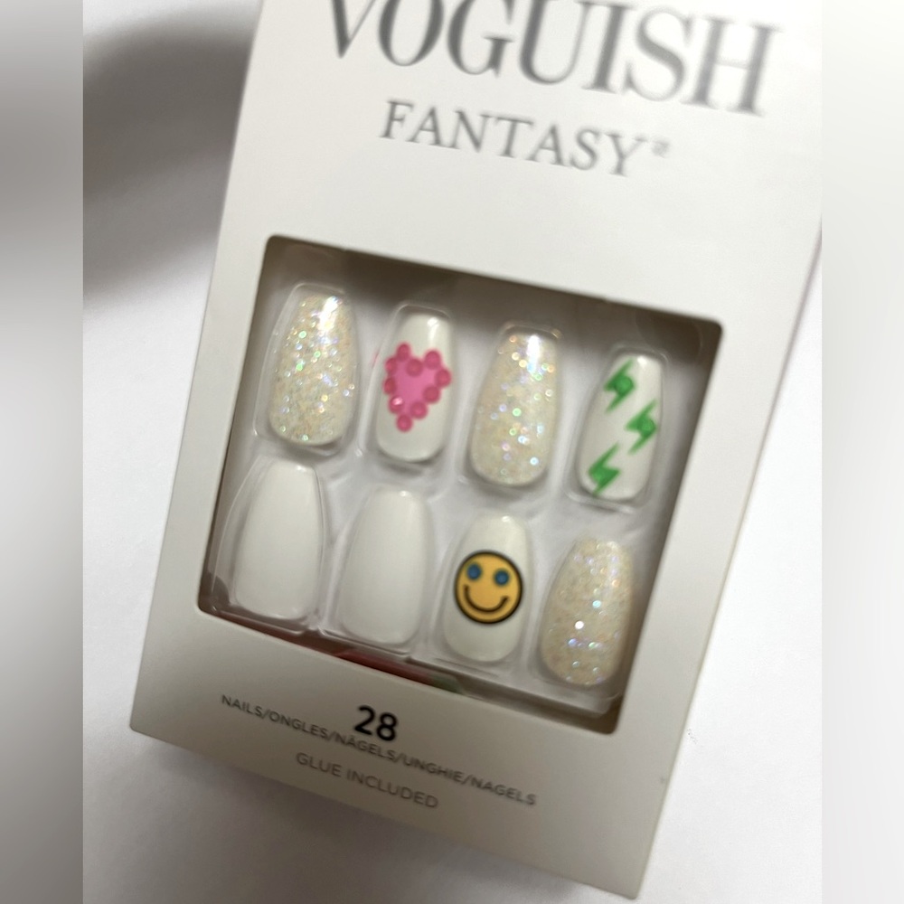 NWT 🙂💖 KISS NY Voguish Fantasy Nails - Glow up - Picture 7 of 12